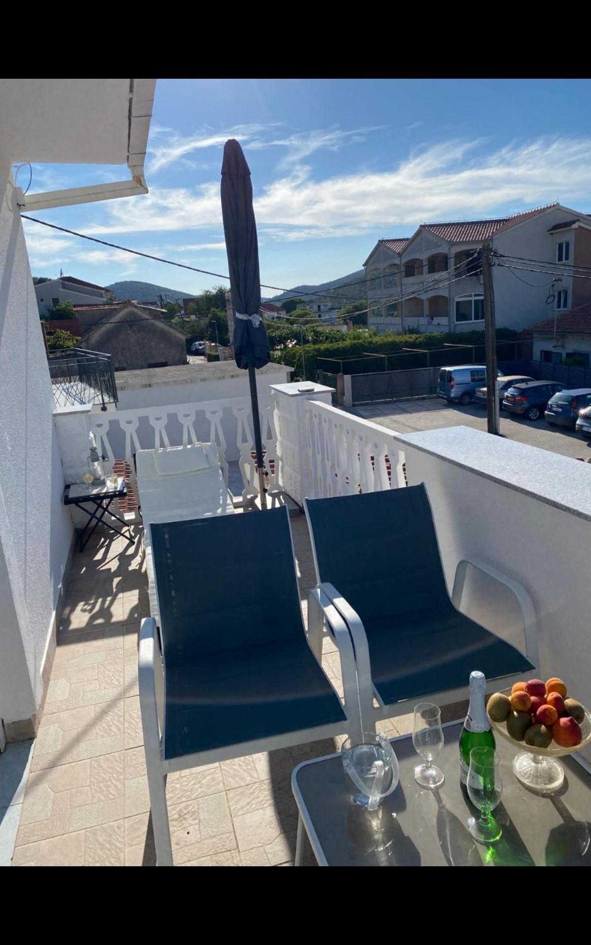 Apartment Remi, Penthouse With Balcony, Free Parking Marina Esterno foto